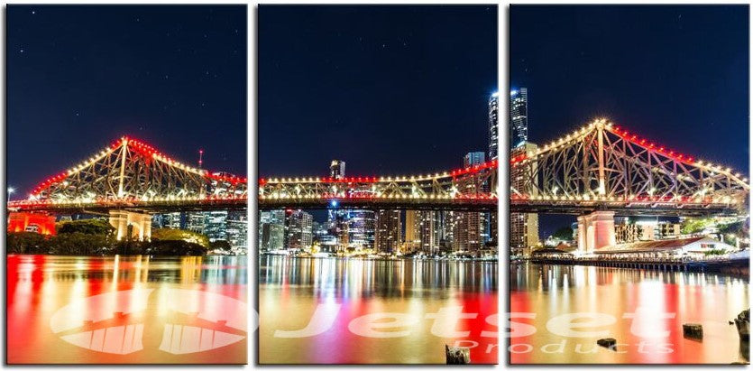 Brisbane`s Story Bridge in Full Festivities 1PGR003