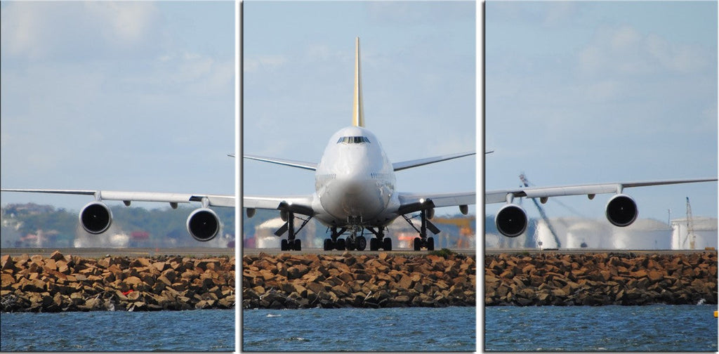 Boeing 747 Head On 1PMW007