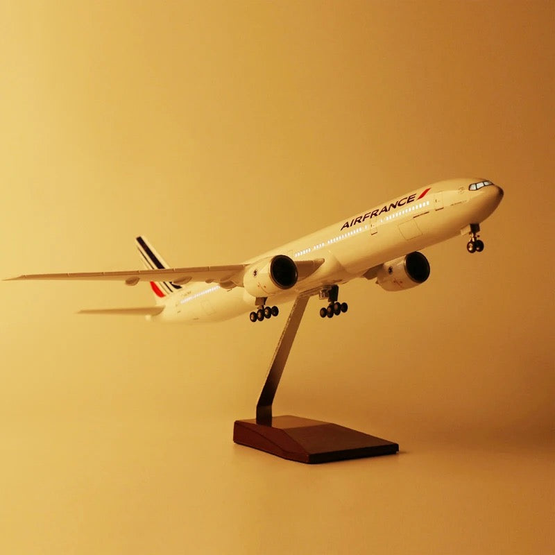 Air France Boeing 777 47cm 1/160 LED & Non LED Model Plane