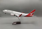 47cm 1/160 LED & Non LED Qantas 737-800 Model Plane