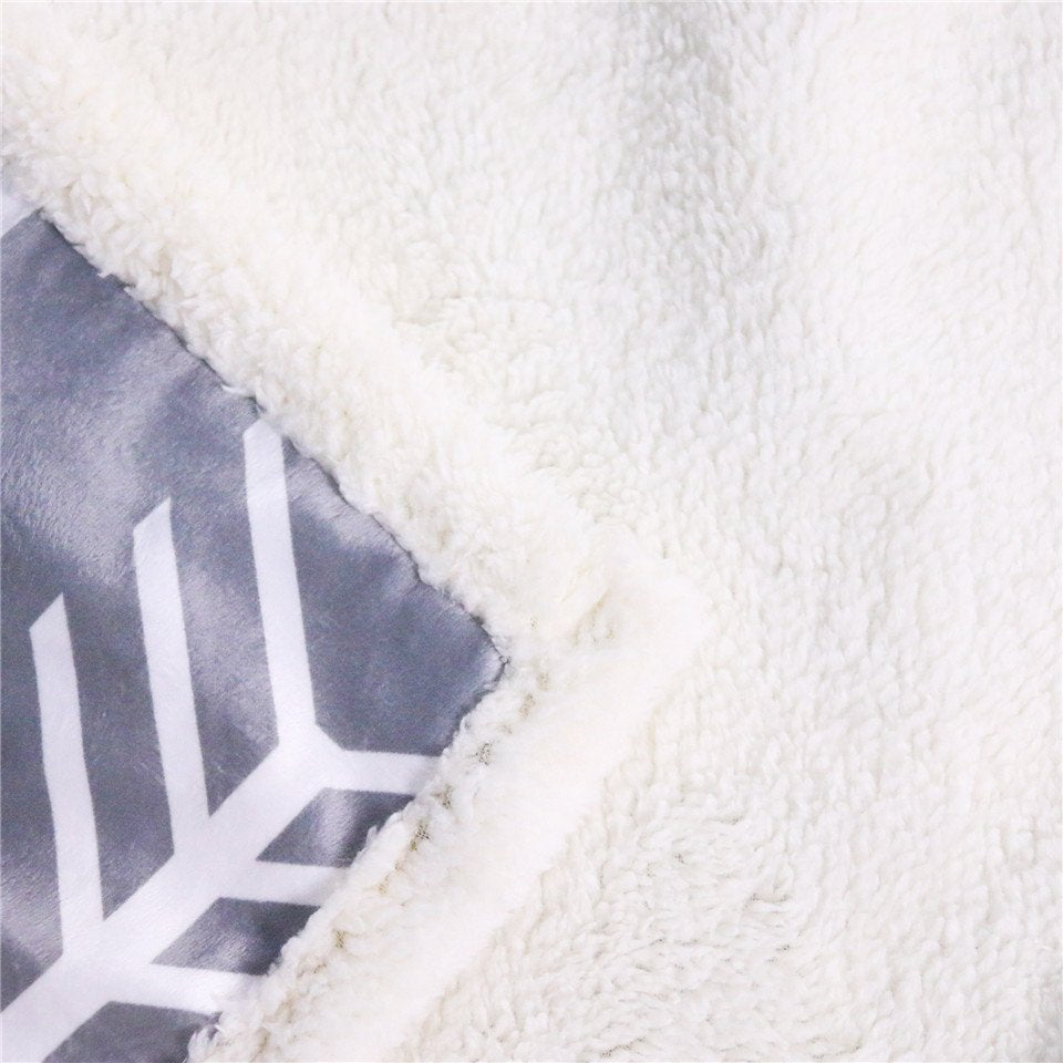 747 Head On Fleece Throw Blanket
