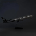 Air New Zealand 777 47cm 1/160 LED & Non LED Model Plane